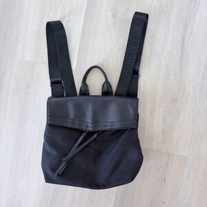 lululemon double zipper belt bag Lululemon Wristlet Belt Bag Dual Pouch Black And Gold Color